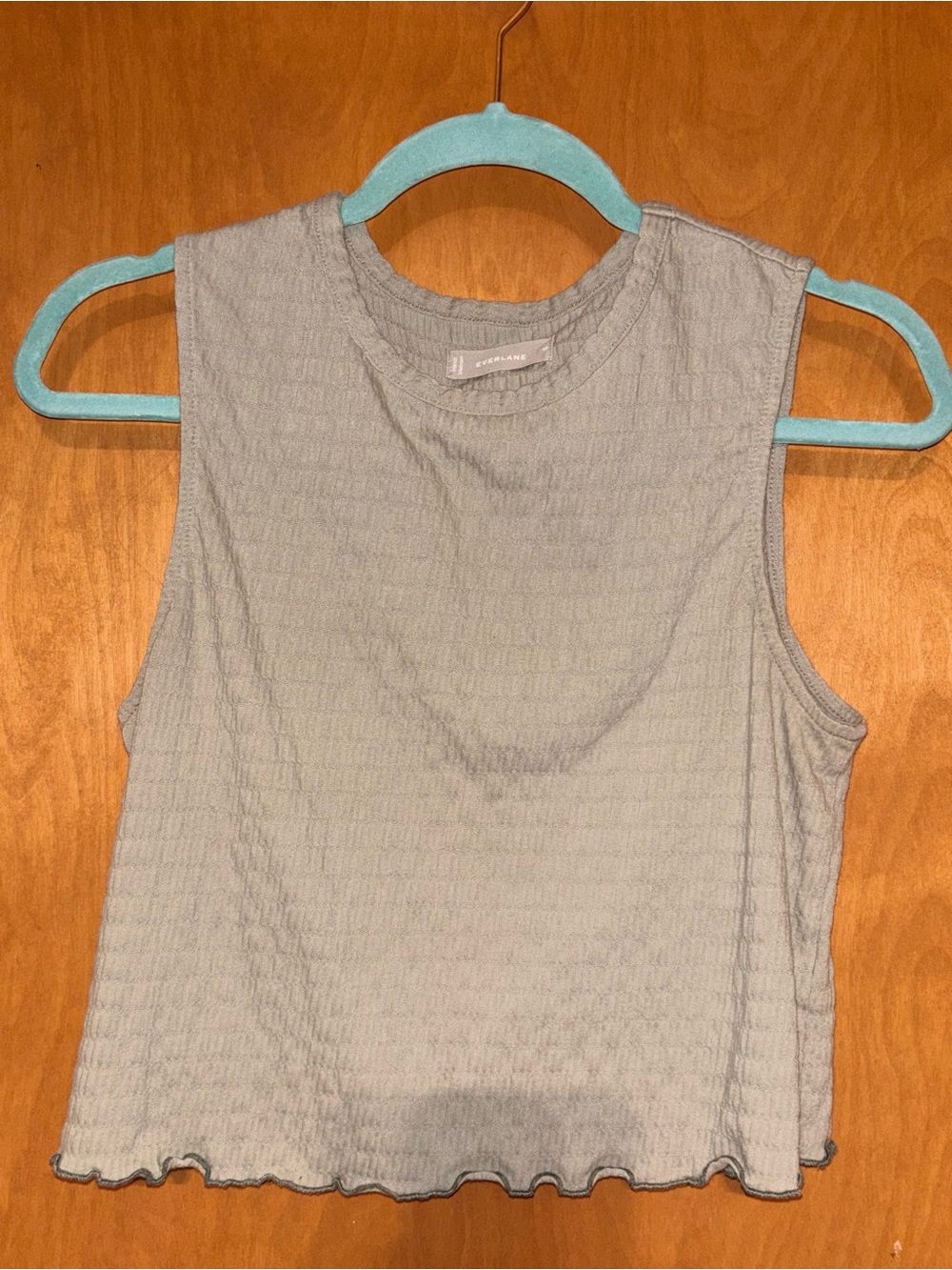 Everlane Grey Textured Pucker Muscle Tank Lettuce Edge Hem Medium M